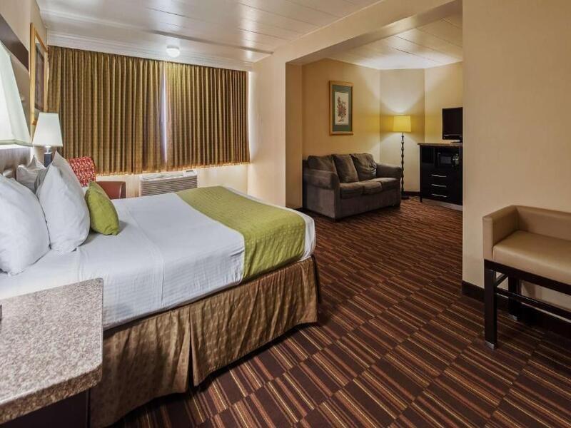 Best Western Louisville East Inn&Suites Eksteriør billede