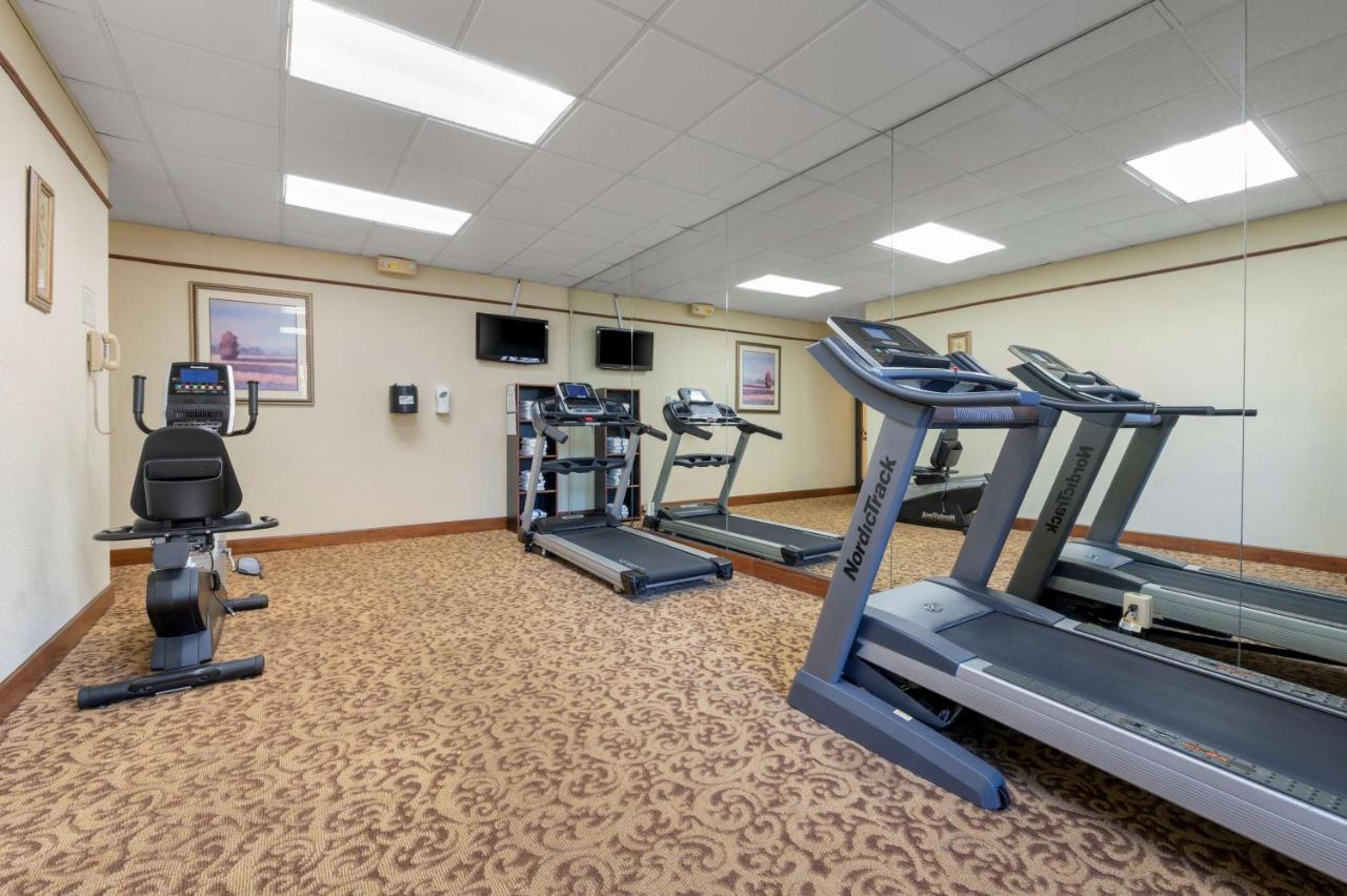 Best Western Louisville East Inn&Suites Eksteriør billede