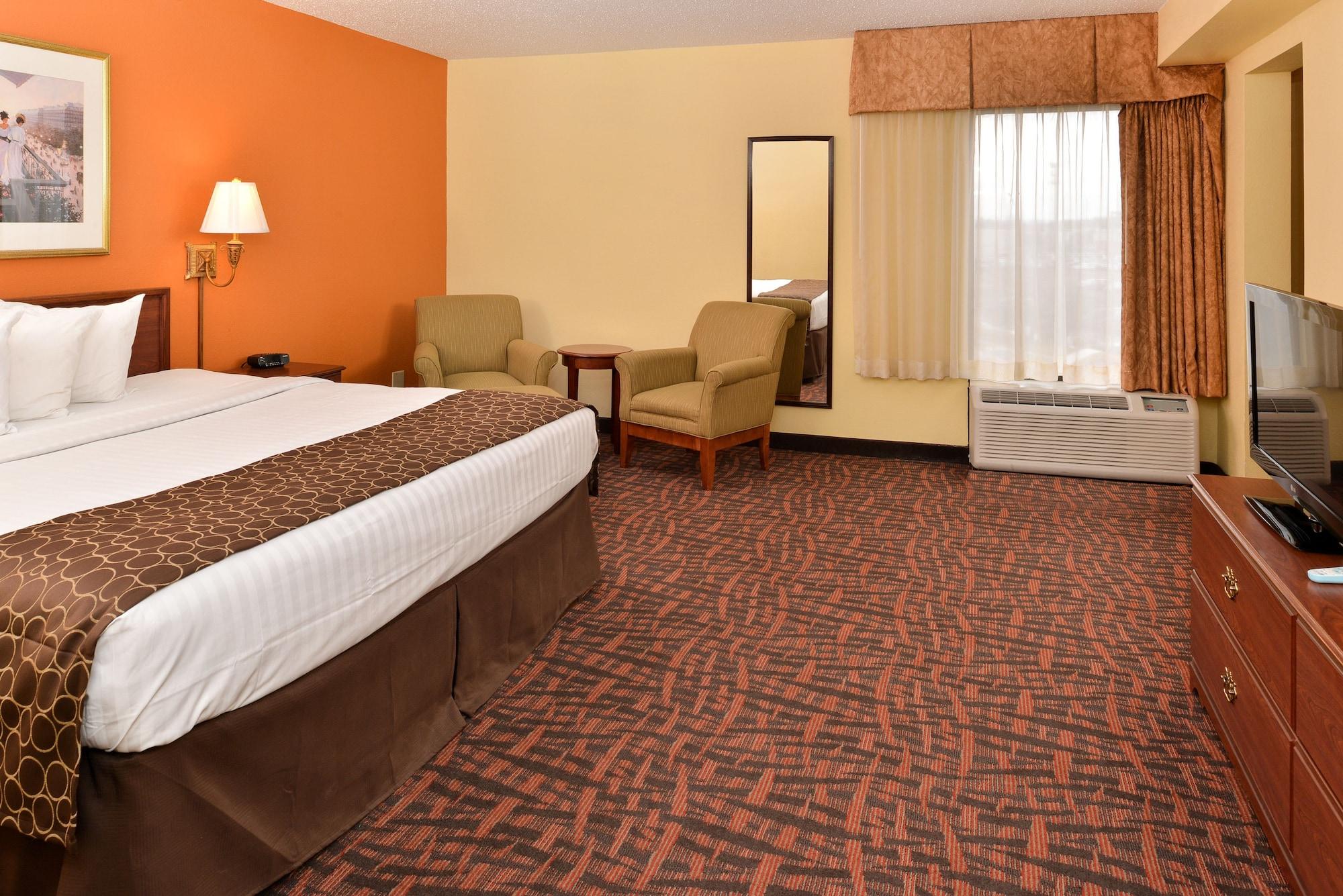 Best Western Louisville East Inn&Suites Eksteriør billede