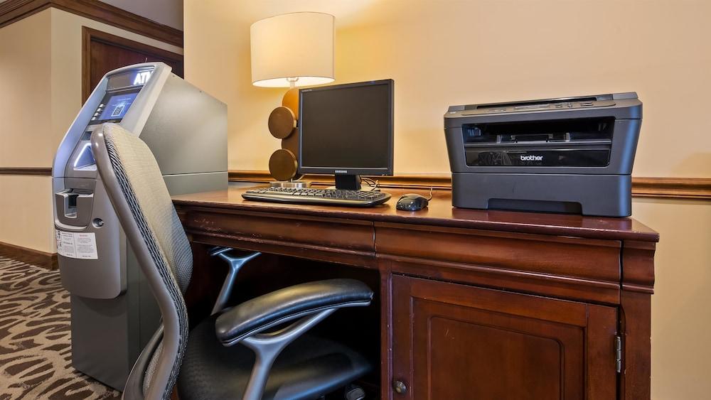 Best Western Louisville East Inn&Suites Eksteriør billede