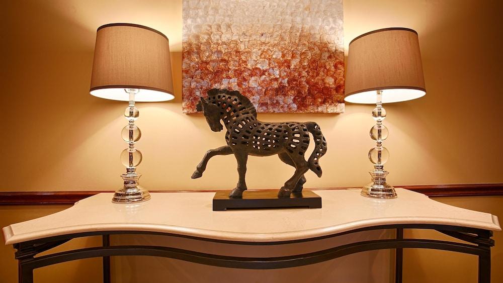 Best Western Louisville East Inn&Suites Eksteriør billede