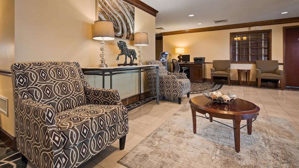 Best Western Louisville East Inn&Suites Eksteriør billede