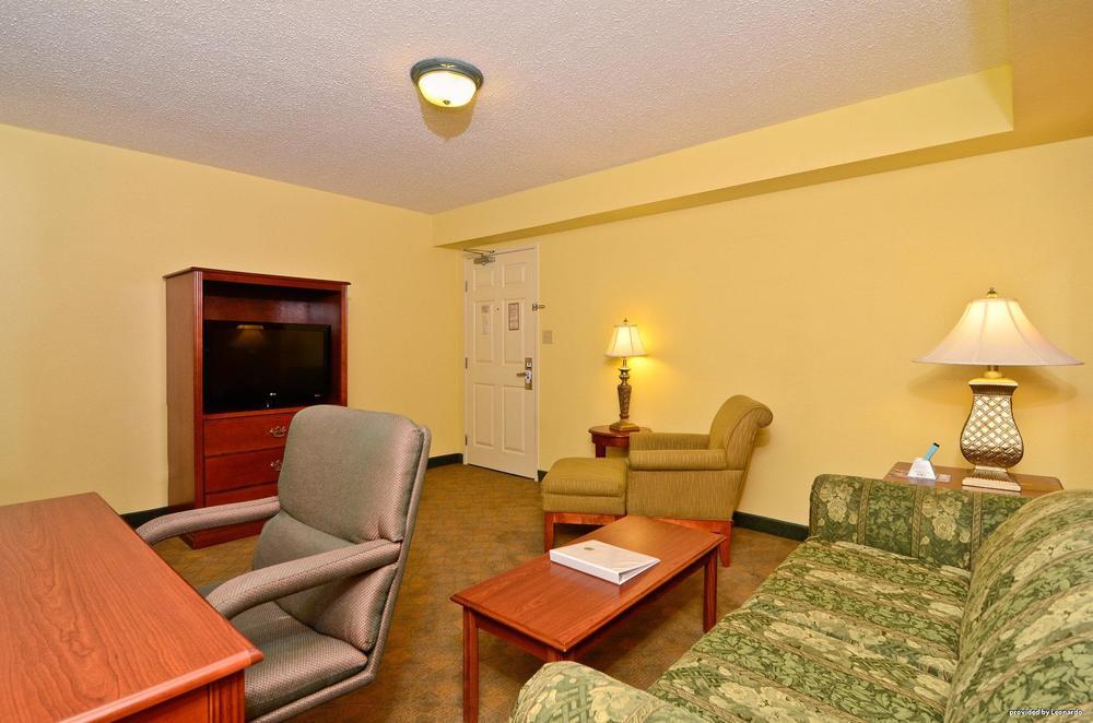 Best Western Louisville East Inn&Suites Værelse billede